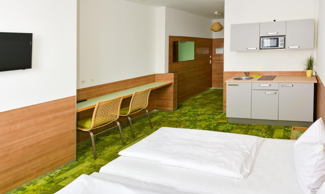 24Seven Apartments - Self Check-In อัลท์ดอร์ฟ ภายนอก รูปภาพ