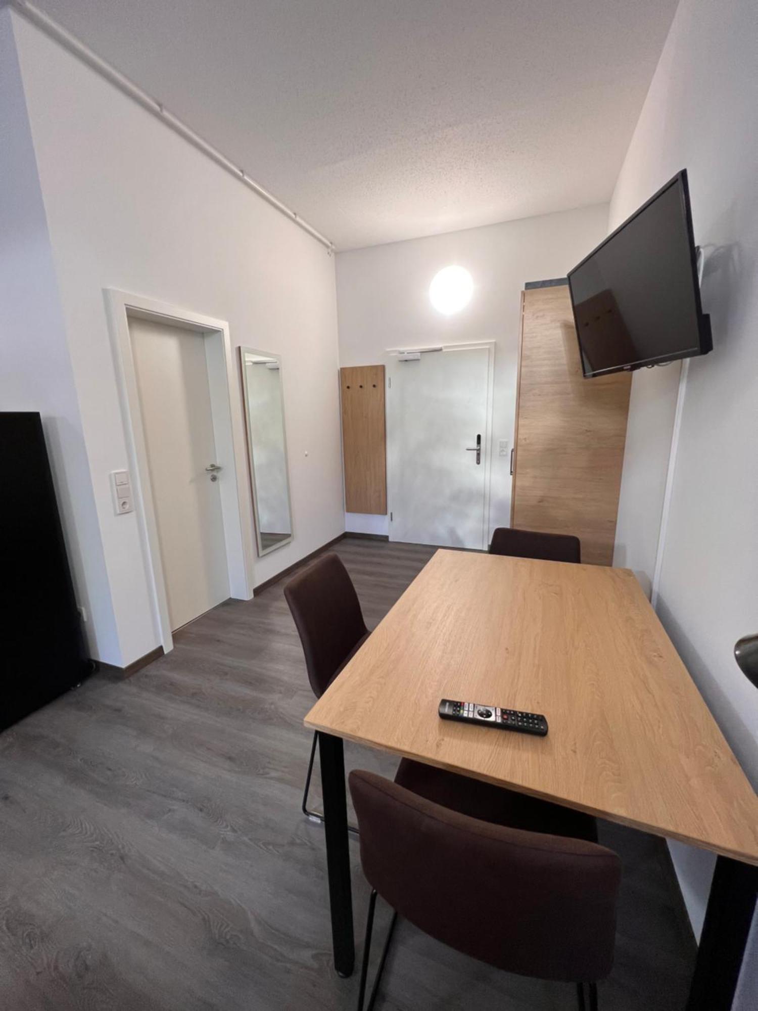 24Seven Apartments - Self Check-In อัลท์ดอร์ฟ ภายนอก รูปภาพ