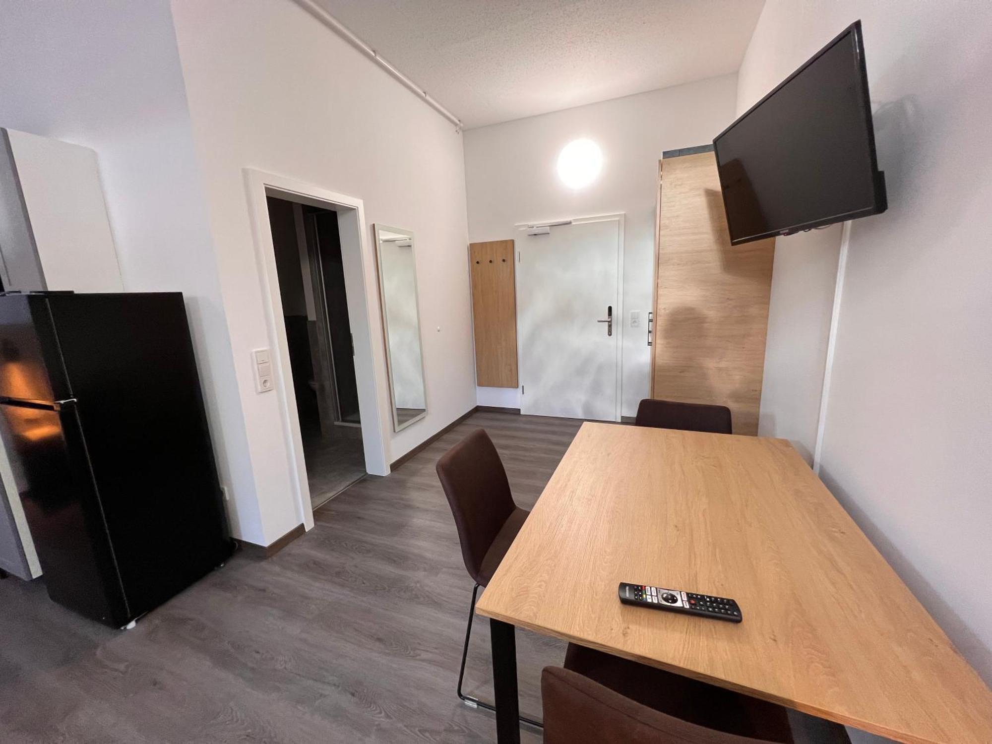 24Seven Apartments - Self Check-In อัลท์ดอร์ฟ ภายนอก รูปภาพ